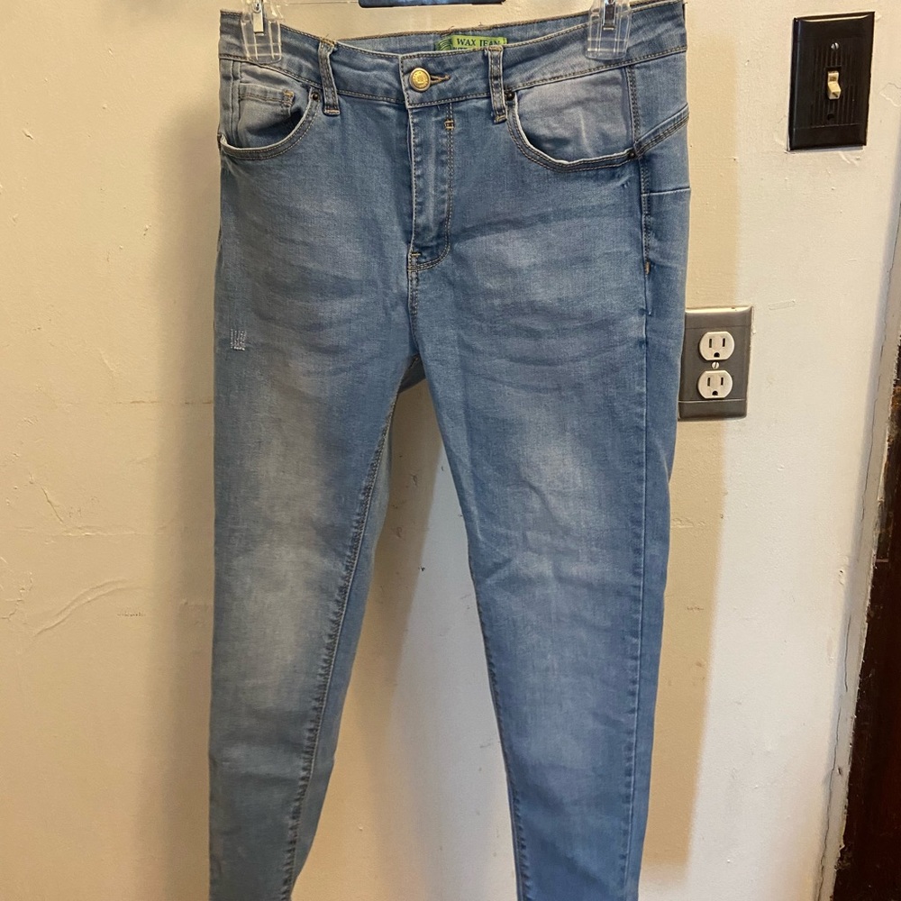 Light wash jeans